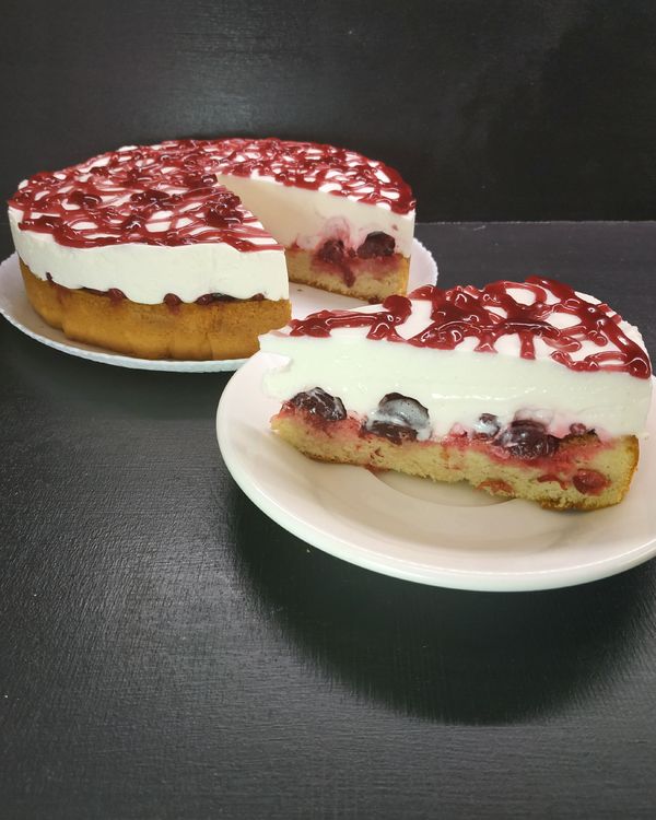 Рецепт бисквитного торта с ягодным кремом | Новый вкус ваших десертов