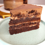 Шоколадно-малиновый торт с ванильным суфле
